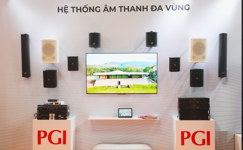 PGI demonstrates JBL SRX900 Series with integrated AV solution at PLASE Show 2026. Photo: PGI