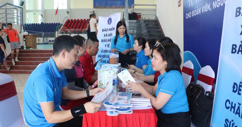 Lào Cai: Tư vấn pháp lý cho công nhân, người lao động