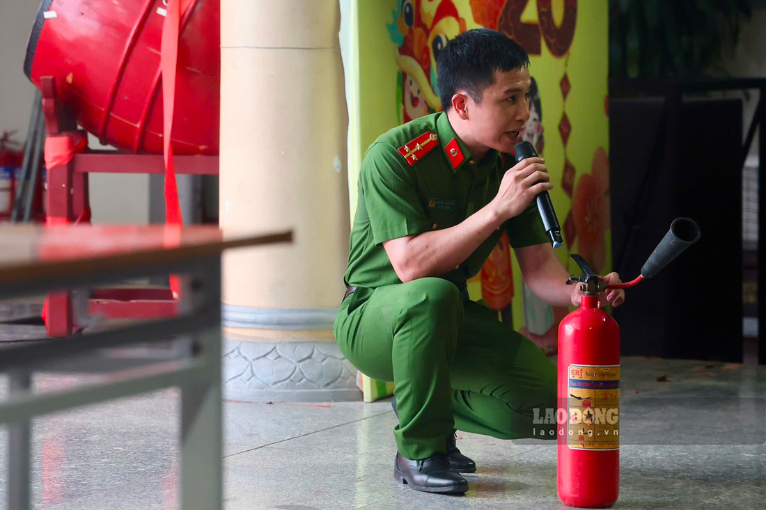 Chia sẻ