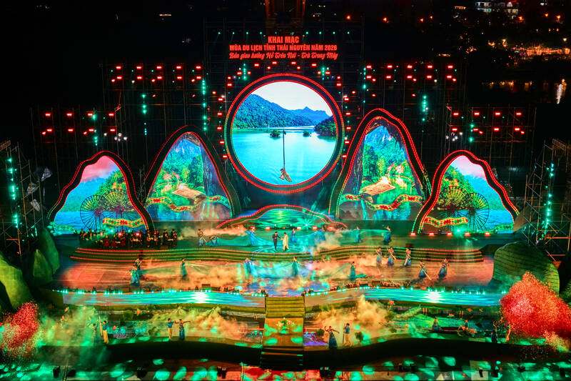 Light and art feast opens Thai Nguyen Tourism Season 2026. Photo: Organizing Committee