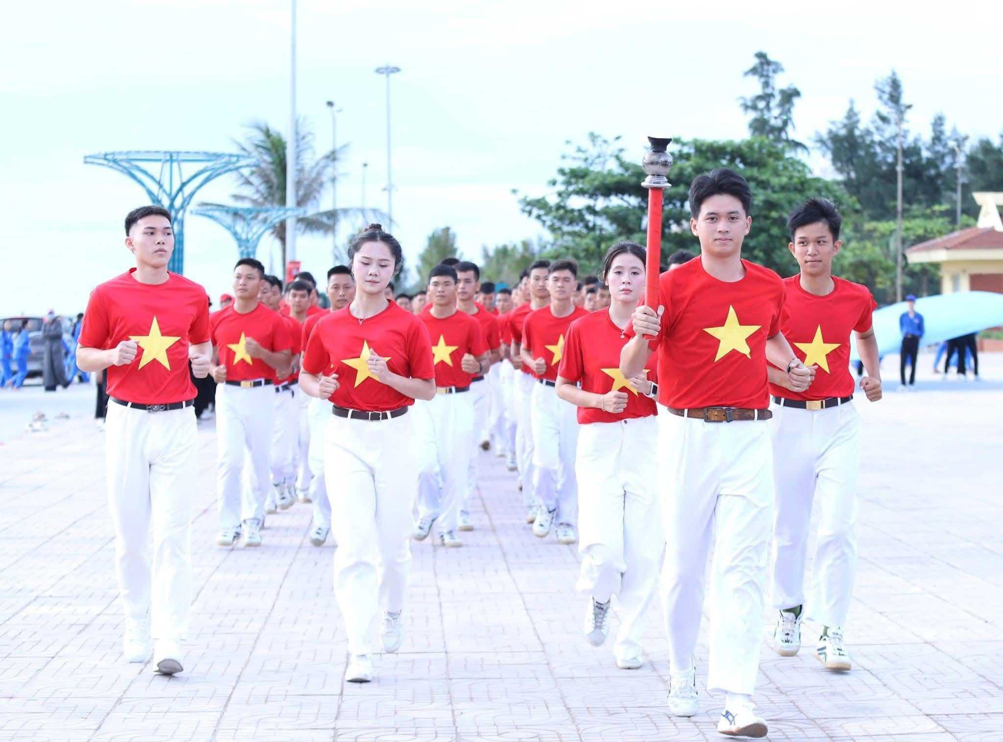 The launching ceremony of the Journey I Love My Fatherland 2026 is held in Nghe An, towards the 70th anniversary of the Traditional Day of the Vietnam Youth Federation. Photo: Ngoc Anh
