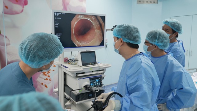 患者は医師による食道腫瘍の治療に成功しました。写真:BVCC