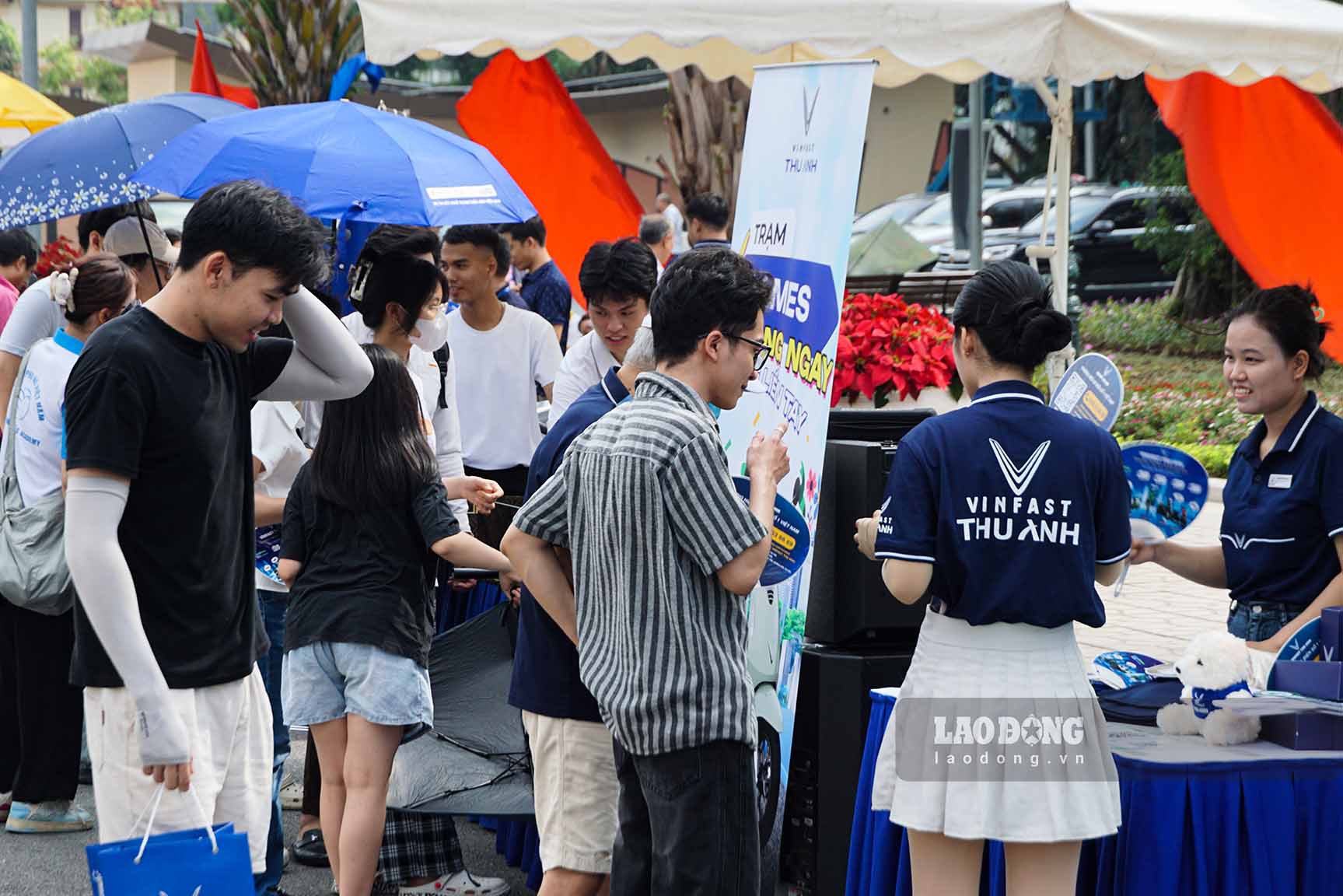 Lễ phát động Ngày Chuyển đổi xanh 2026 với chủ đề “Chuyển đổi xanh – Động lực cho mô hình tăng trưởng mới của Việt Nam”, do Báo Lao Động phối hợp với Bộ Nông nghiệp và Môi trường, UBND TP Hà Nội tổ chức.