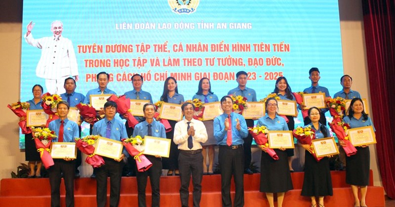 An Giang vinh danh 17 tập thể, 32 cá nhân tiêu biểu học tập Bác Hồ