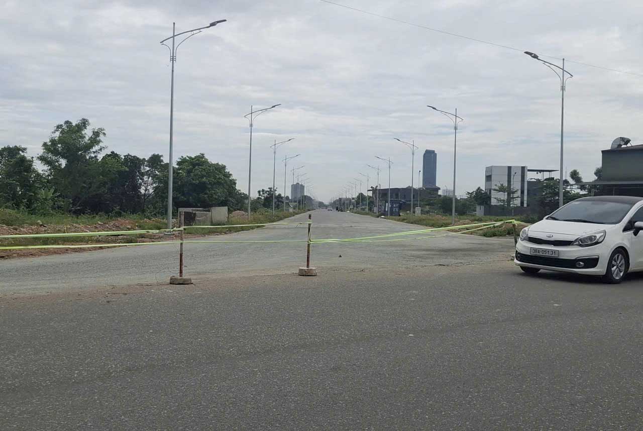 Điểm đấu nối với đường Nguyễn Hoành Từ. Ảnh: Trần Tuấn