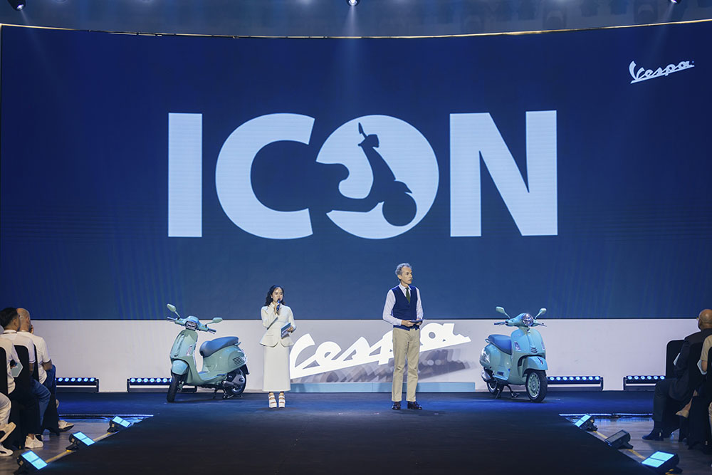 Vespa introduces a series of cars celebrating 80 years in Vietnam. Photo: Ly Tam