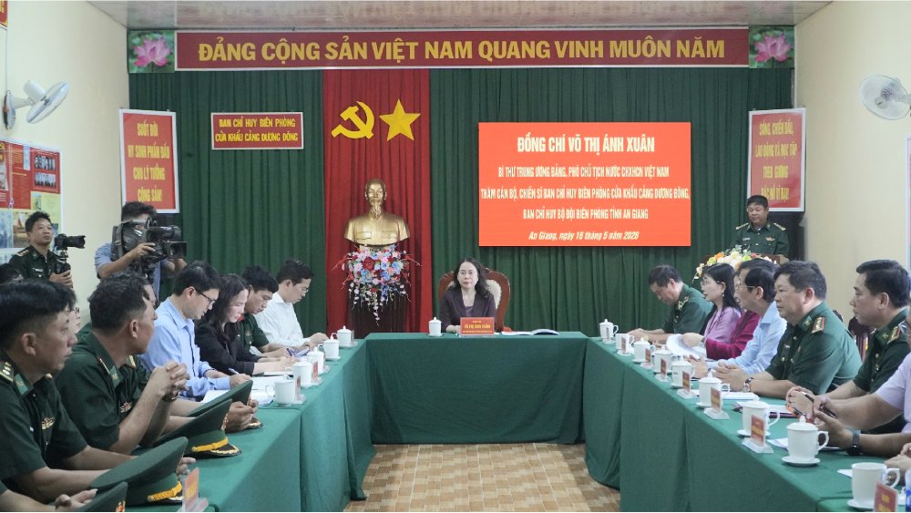 Quang cảnh buổi làm việc. Ảnh: Nguyên Anh