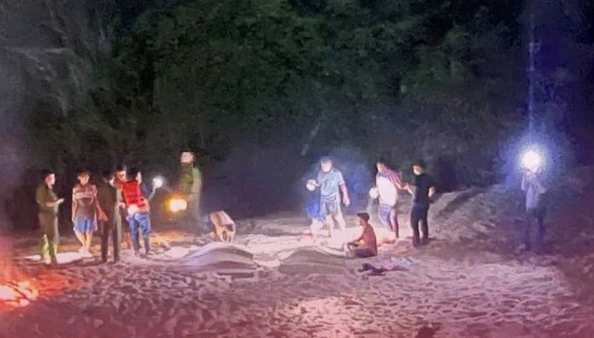 Functional forces organize a search for 4 students in Dak Lak who encountered an accident. Photo: People provided