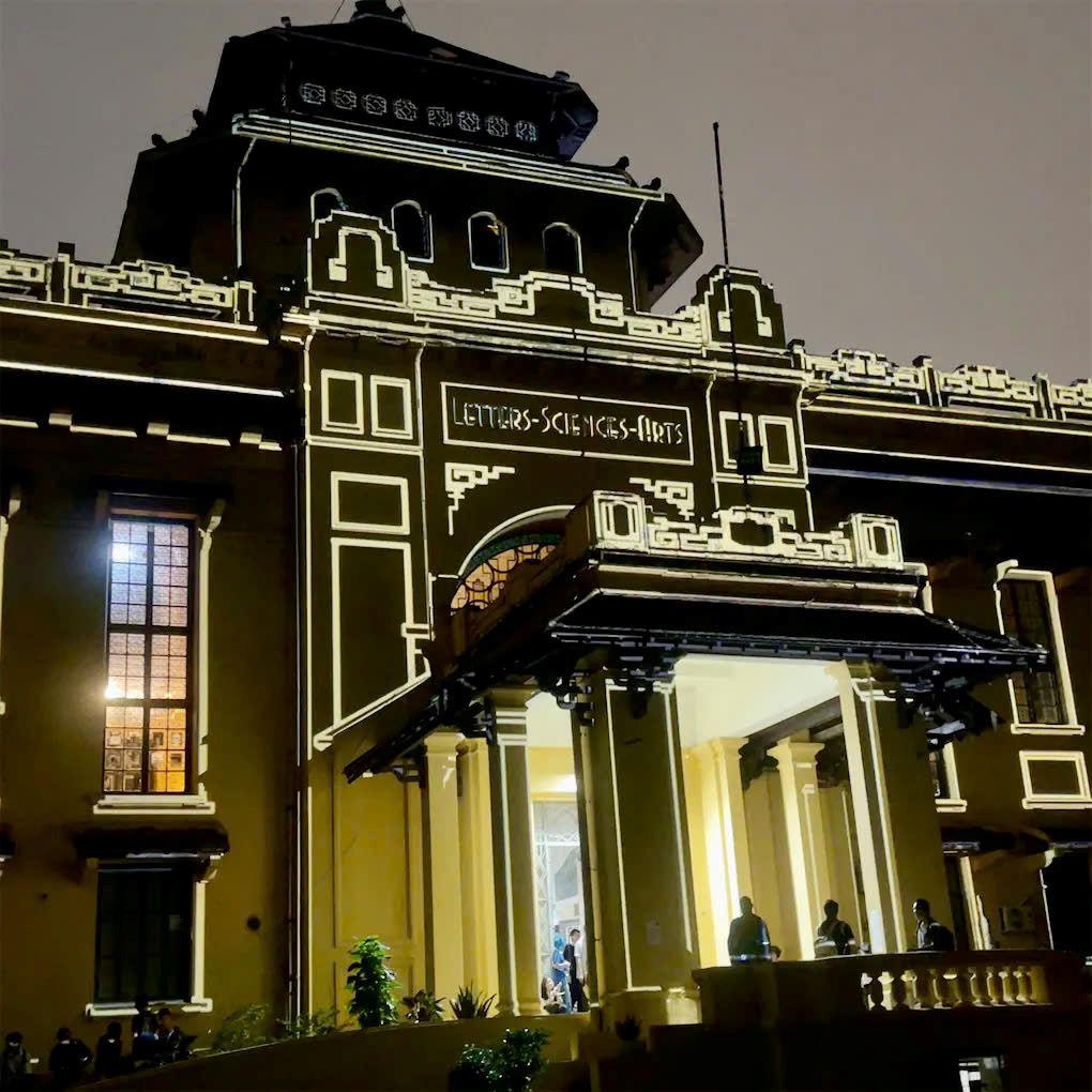 Không gian bên ngoài tại triển lãm. Ảnh: Minh Vũ