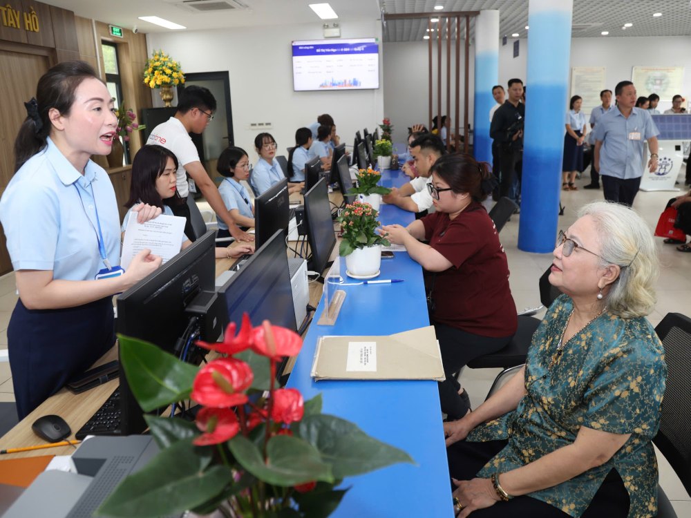 8% increase in pensions and allowances from July 1, 2026. Photo: Pham Dong