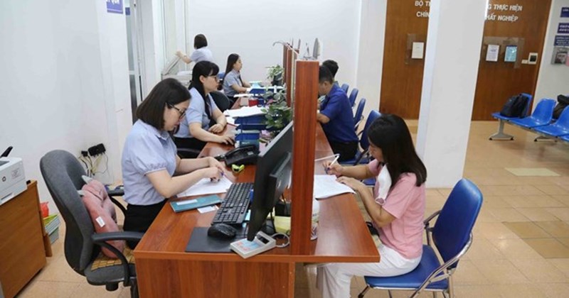 Đã đến lúc xác định chế độ, chính sách tinh giản biên chế