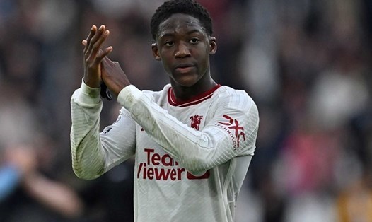 Mainoo will be a pillar of Manchester United's midfield in the near future. Photo: AFP