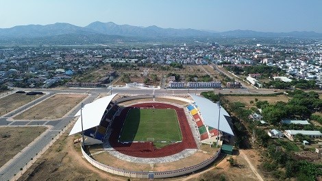 Một góc phố núi Kon Tum từ phía sân vận động. Ảnh: Thanh Tuấn  