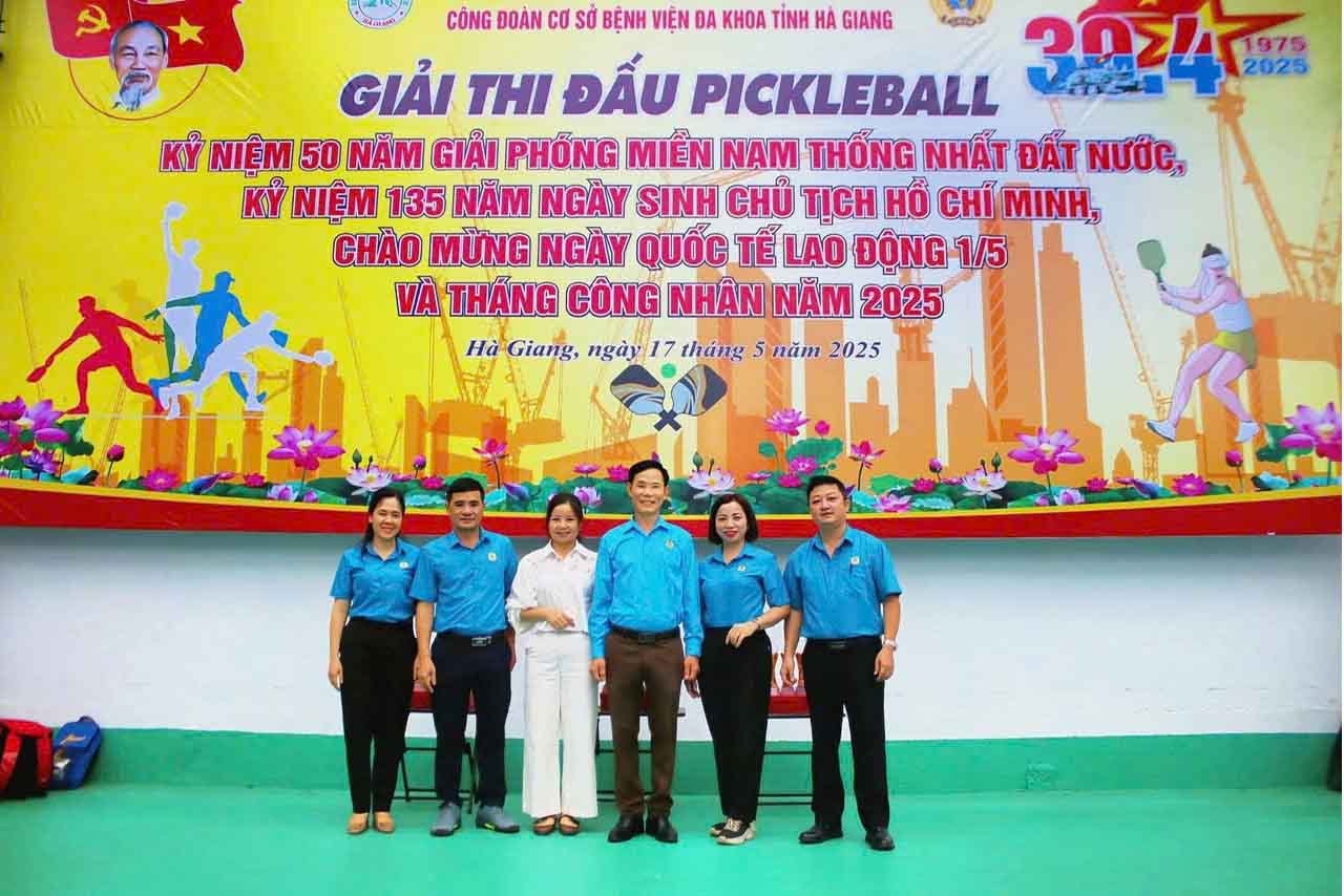 Chị Vũ Thị Hạ thường xuyên tham mưu, tổ chức nhiều hoạt động văn hóa, thể thao nâng cao sức khỏe, tinh thần đoàn viên, NLĐ. Ảnh: LĐLĐ Tuyên Quang.