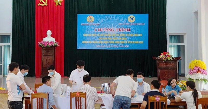 Khám sàng lọc ung thư miễn phí cho công nhân ở Điện Thắng