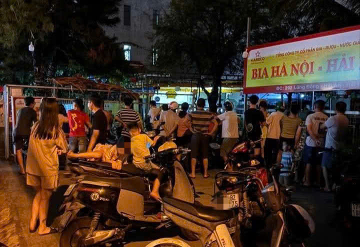 Two people died in the kitchen of a restaurant in Hai An ward, Hai Phong. Photo: Hai Phong 24h