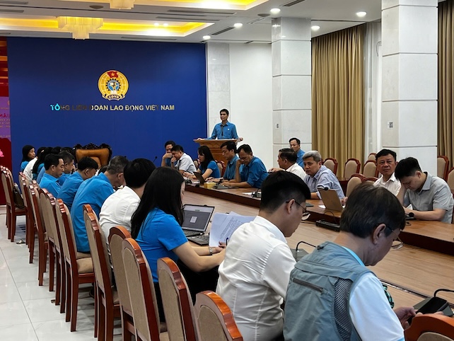 VGCL organizes training to implement the Project "Trade Unions promote building occupational safety culture in the workplace in the period 2025 - 2030". Photo: Phuong Chi
