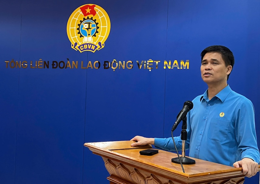 Ông Ngọ Duy Hiểu - Phó Bí thư Thường trực Đảng ủy, Phó Chủ tịch Tổng Liên đoàn Lao động Việt Nam phát biểu khai mạc. Ảnh: Phương Chi