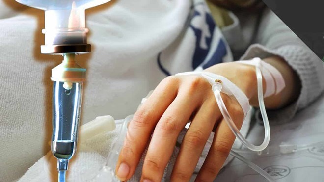 Retired Army officers with critical illnesses are supported with 2 times the base salary/quarter. Photo: Ministry of Health