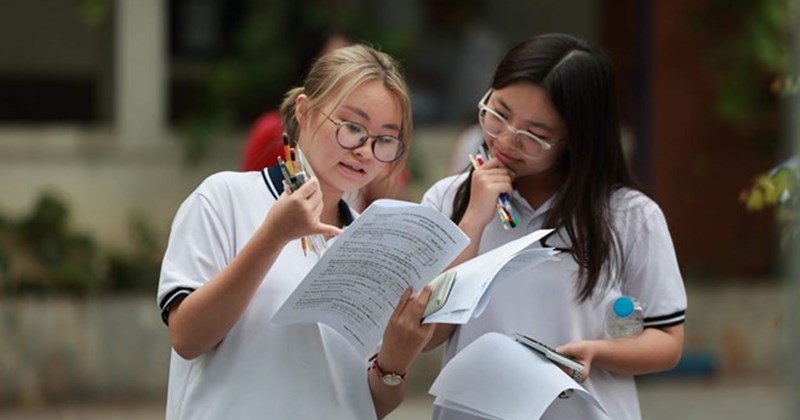 Đề thi vào lớp 10 năm 2026 môn Văn và đáp án đi kèm