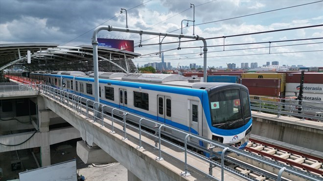 Metro line No. 1 (Ben Thanh - Suoi Tien) extends to the center of Dong Nai City and Long Thanh airport. Photo: Anh Tu