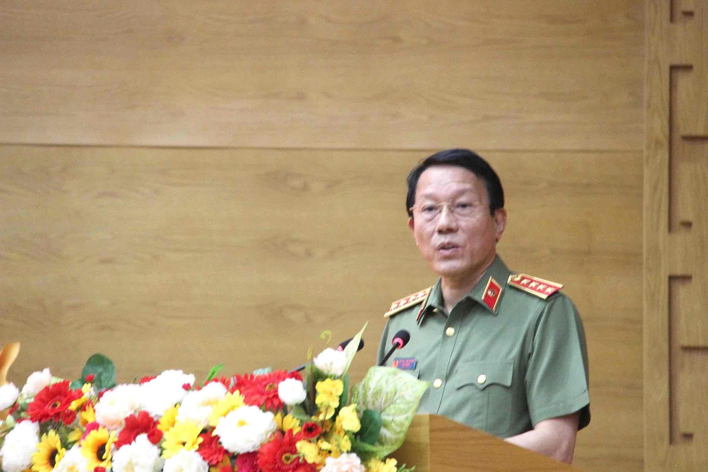 Đại tướng Lương Tam Quang, Ủy viên Bộ Chính trị, Bí thư Đảng ủy Công an Trung ương, Bộ trưởng Bộ Công an phát biểu chỉ đạo tại buổi lễ. Ảnh: HAC