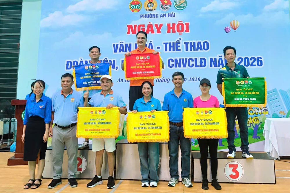 The Trade Union, Farmers' Association, Youth Union and An Hai Ward Public Service Service Center coordinate to organize a cultural and sports festival for union members, association members, workers, civil servants, and laborers. Photo: An Hai Trade Union
