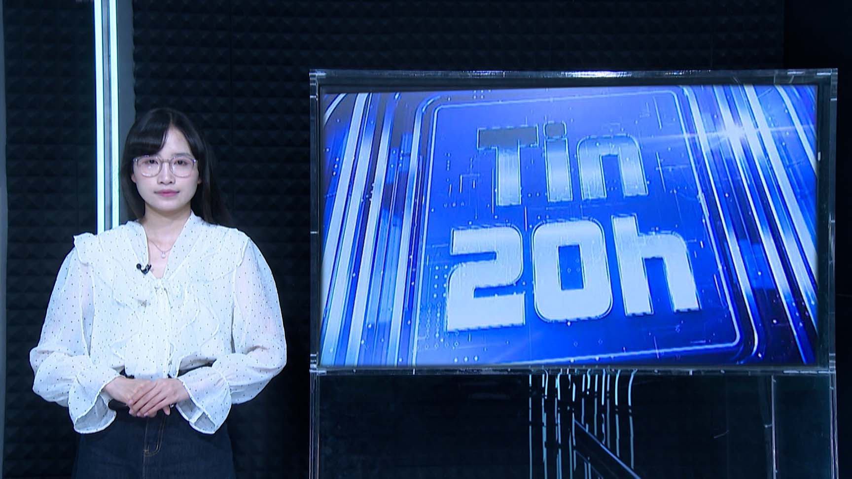 8 PM News: Forecast of labor demand in Hanoi in May 2026