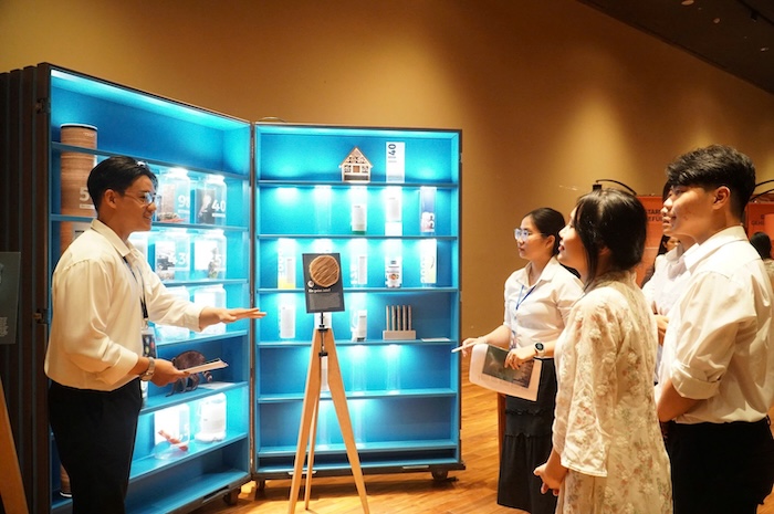 Da Nang Museum in collaboration with Goethe Institute and Max Planck Association organizes a scientific exhibition with the theme Universe - Human - Intelligence (UMI). Photo: Nguyen Linh