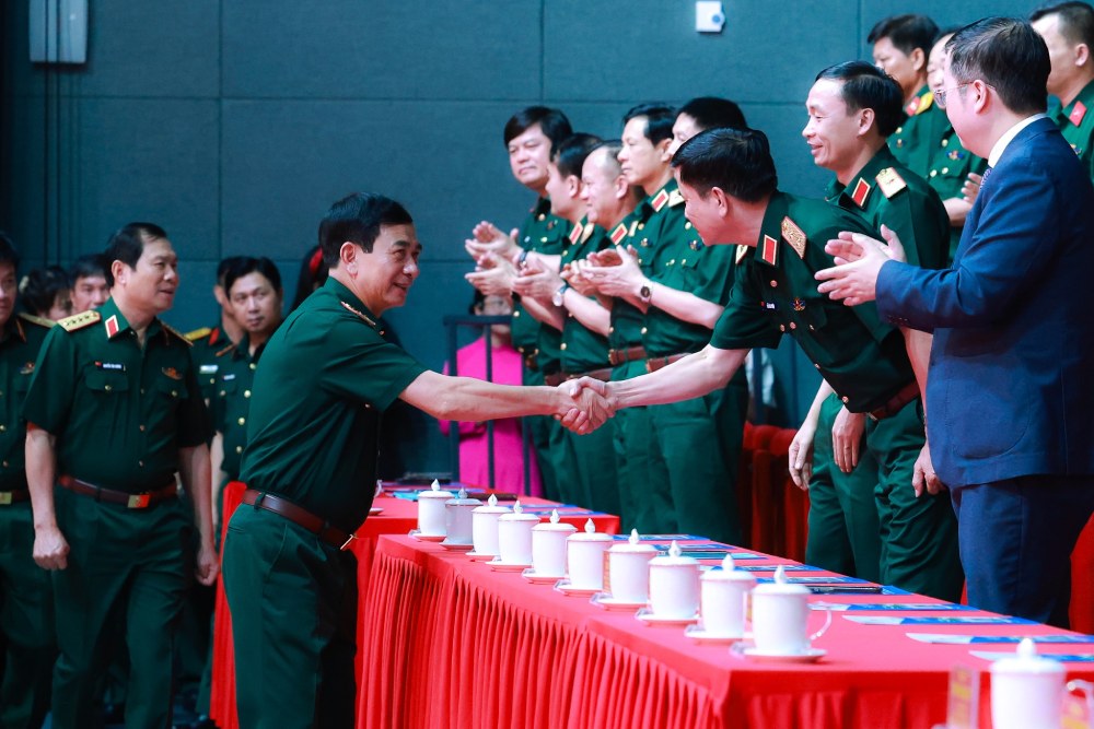 Đại tướng Phan Văn Giang - Ủy viên Bộ Chính trị, Phó Bí thư Quân ủy Trung ương, Phó Thủ tướng Chính phủ, Bộ trưởng Bộ Quốc phòng đến dự lễ tổng kết, trao giải. Ảnh: Hải Nguyễn
