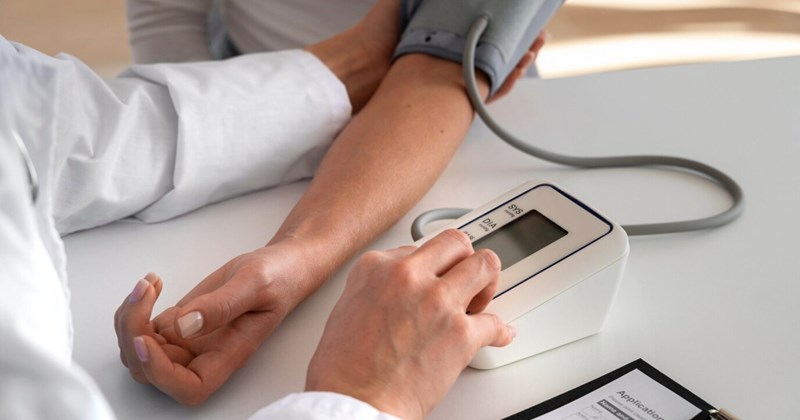 Huyết áp cao có thể là dấu hiệu tiềm ẩn của bệnh tuyến giáp