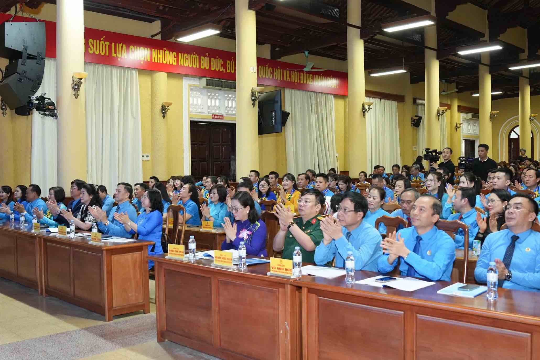 Quang cảnh Diễn đàn “Đoàn viên công đoàn học tập và làm theo tư tưởng, đạo đức, phong cách của Bác thi đua lao động giỏi, năng suất cao, thu nhập tốt“. Ảnh: Hữu Chánh