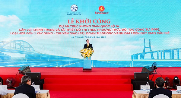 Lãnh đạo tập đoàn VinGroup phát biểu. Ảnh: VinGroup