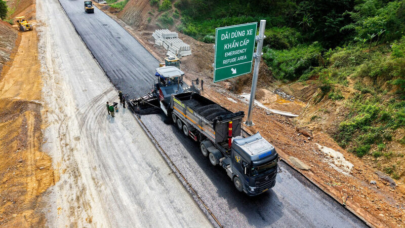 Vướng mắc mặt bằng vẫn là nút thắt lớn nhất ảnh hưởng đến tiến độ dự án. Ảnh: Khánh Linh