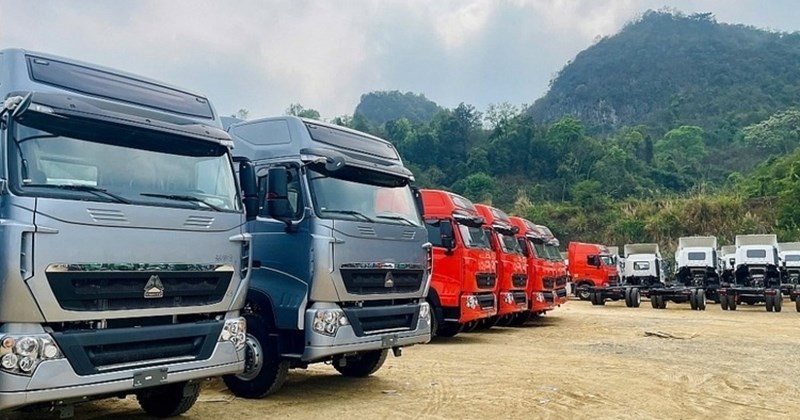 Bộ Xây dựng đơn giản hóa thủ tục đăng ký xe nhập khẩu