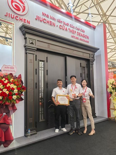 Cửa thép Dragon được vinh danh tại triển lãm quốc tế Vietbuild Hà Nội 2026. (Ảnh: Cửa thép Dragon)