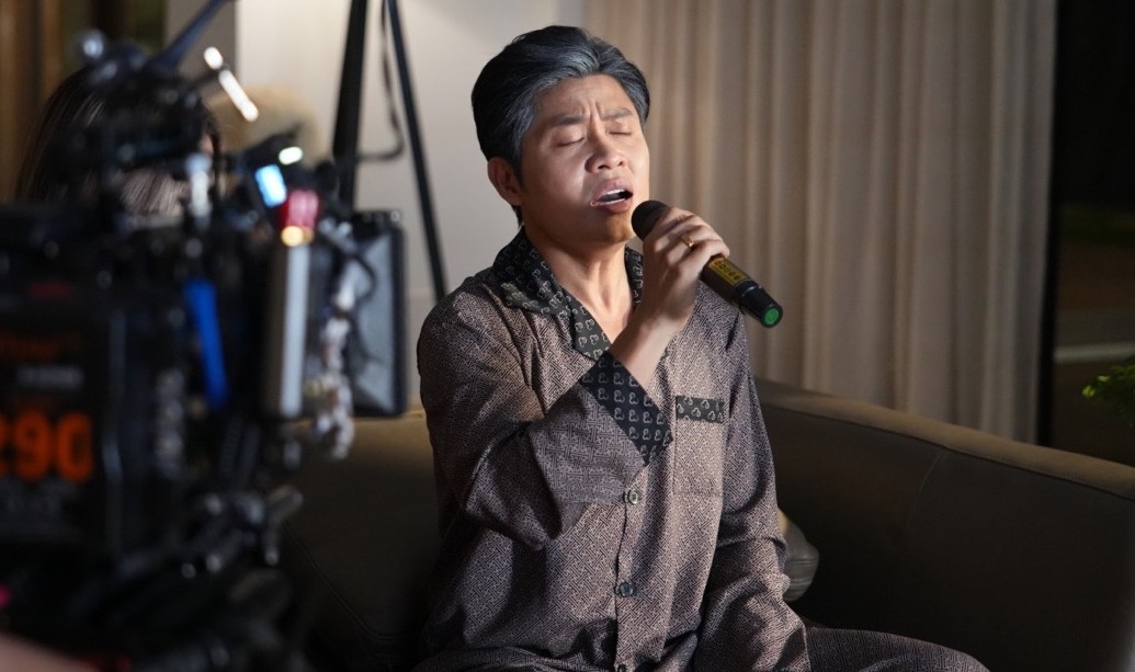 Musician Nguyen Van Chung. Photo: Film crew.
