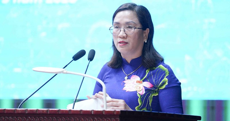 Xây dựng đội ngũ cán bộ công đoàn các cấp bản lĩnh, gần gũi
