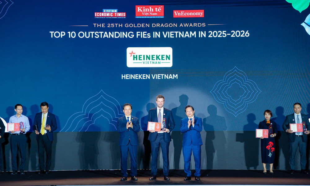 HEINEKEN Vietnam was honored in the Top 10 Outstanding FDI Enterprises for the period 2025 - 2026. Photo: provided by the enterprise