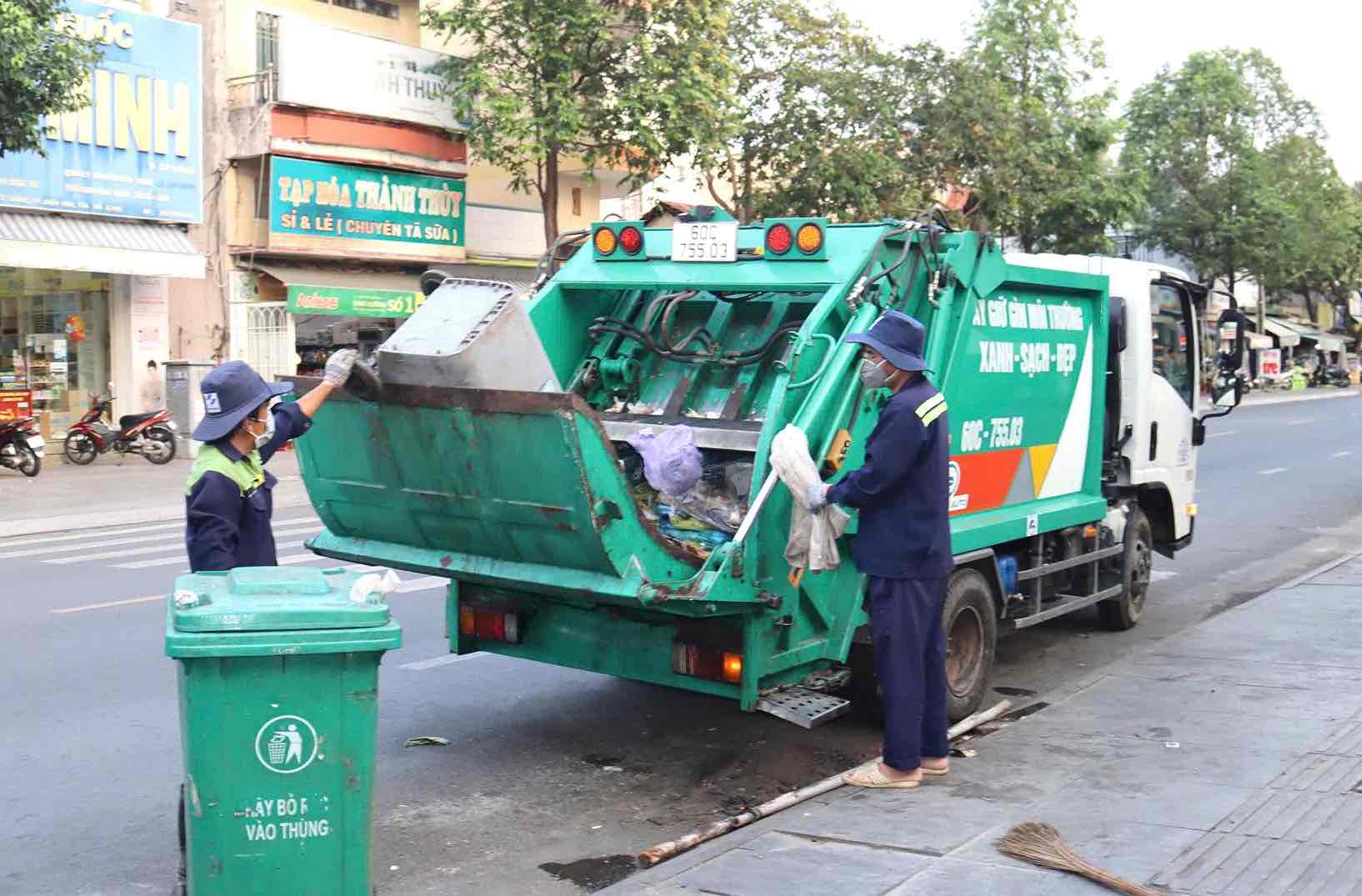 Dong Nai City People's Committee issued a decision on the maximum valuation of domestic solid waste collection, transportation and treatment services. Photo: HAC