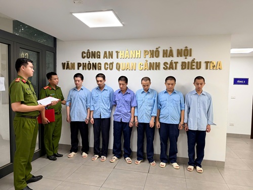Công an Hà Nội phá đường dây buôn lậu 300kg vàng từ Hồng Kông vào Việt Nam. Ảnh: CAHN