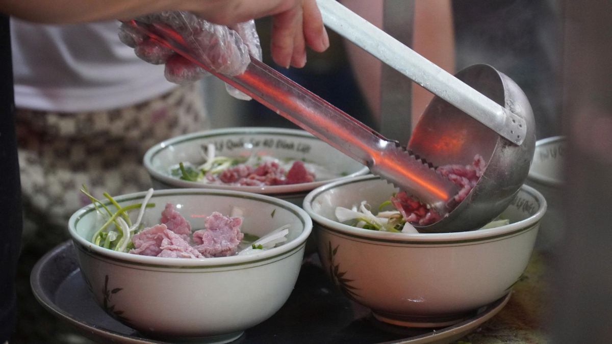 Mỗi bát phở có giá