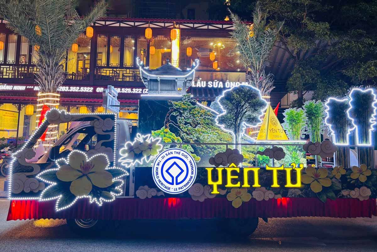 Mô hình phường Yên Tử tái hiện không gian văn hóa tâm linh gắn với du lịch sinh thái, nổi bật với các biểu tượng Chùa Đồng, rừng trúc, mai vàng và kiến trúc Thiền phái Trúc Lâm, tôn vinh giá trị di sản đặc trưng của vùng đất Yên Tử. Ảnh: Sở VHTTDL Quảng Ninh