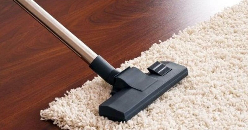 Cách xử lý nhanh khi thảm dính xà phòng, ngăn vết bẩn lan rộng
