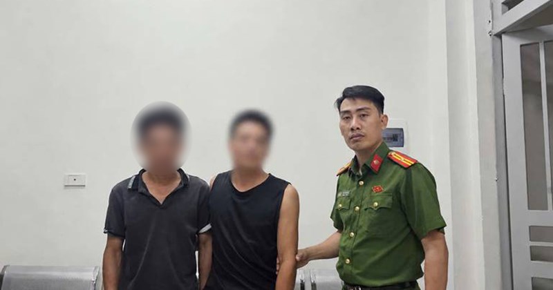 Ngăn chặn kịp thời người đàn ông định lao vào tàu tự tử