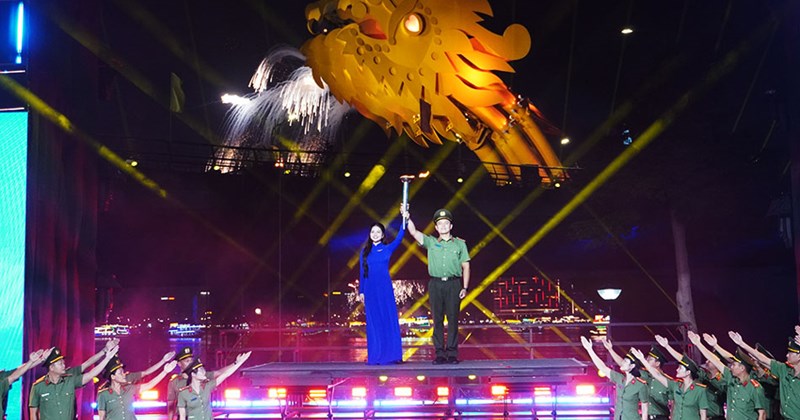 Tái hiện màn truy đuổi kịch tính trên sông Hàn tại đêm gala "Tổ quốc bình yên