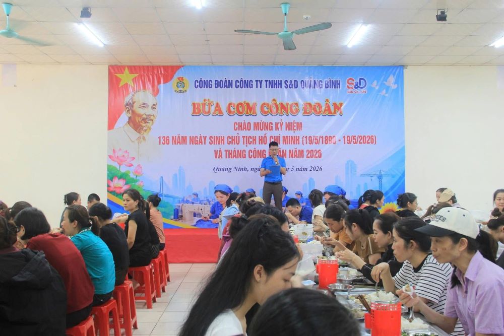 S&D Co., Ltd. organizes "Trade Union Meal" to create a warm atmosphere for workers. Photo: Quang Tri Trade Union