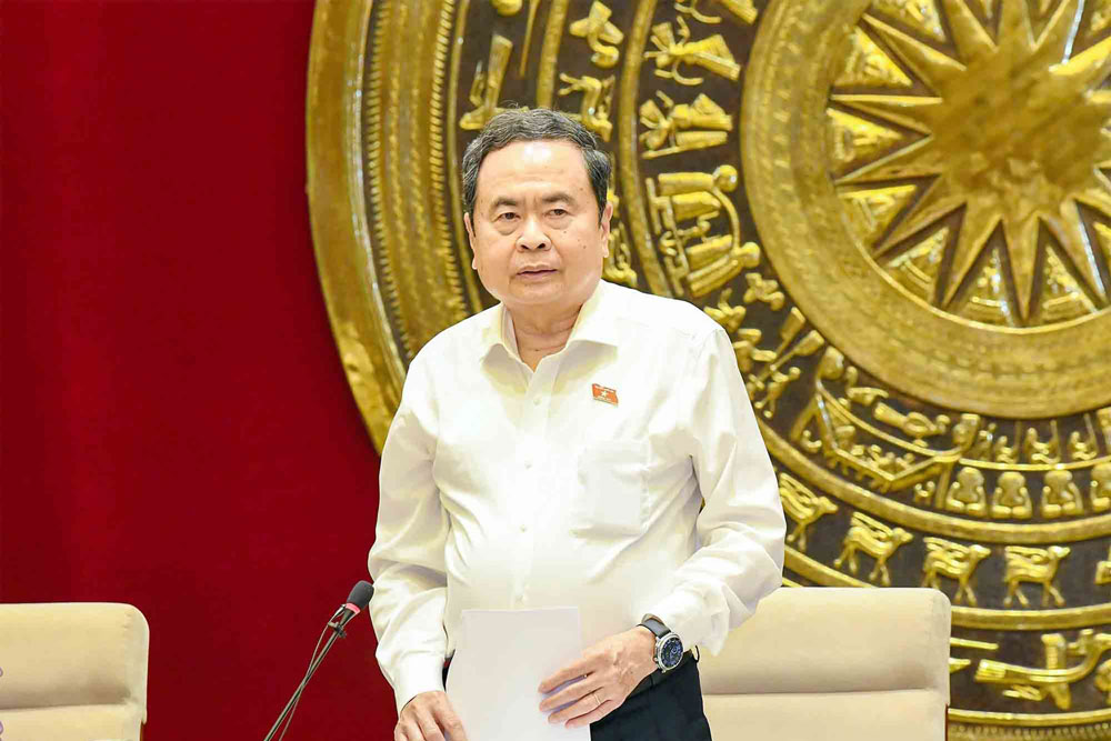 Politburo Member, National Assembly Chairman Tran Thanh Man requested risk forecasting, proactively participating early in the policy cycle. Photo: Lam Hien