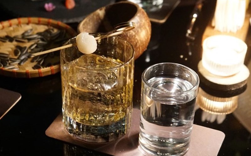 Drinking a lot of alcohol is a habit to avoid to protect cardiovascular health. Photo: Thanh Thanh