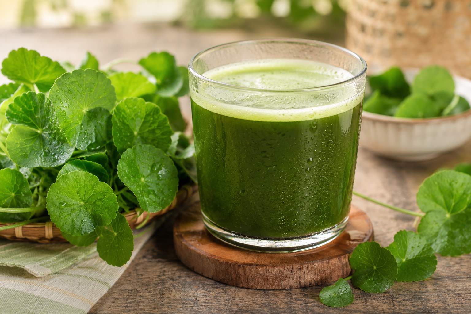 5 drinks to help support liver detoxification. Graphics: Vy Vy
